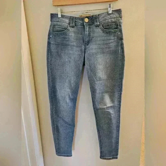 Democracy Ab Solution Lightwash Skinny Ankle Jeans size 6 - Picture 1 of 8
